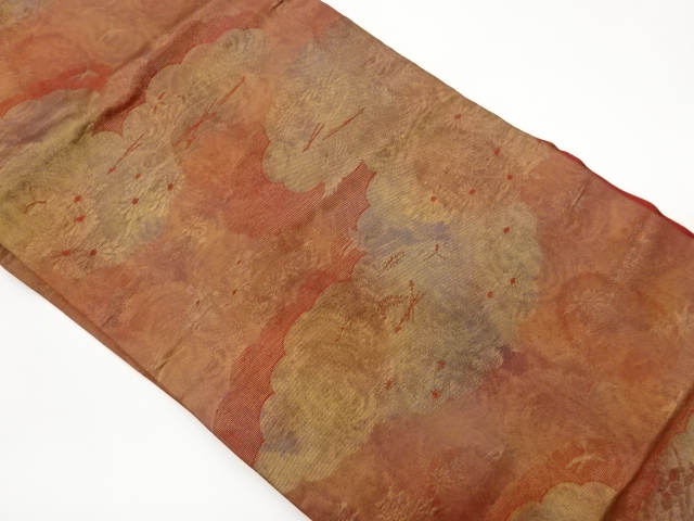 雲取りに花蝶模様織出し名古屋帯